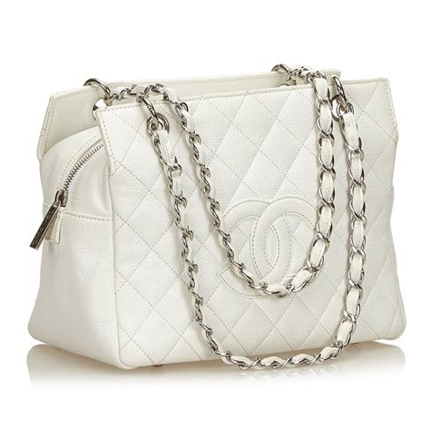 white chanel handbags wholesale|where to buy Chanel 22.